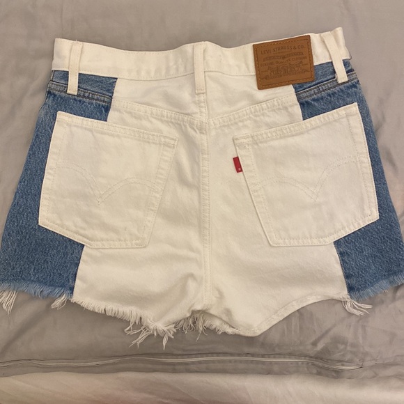Levi’s Wedgie short size 26 BRAND NEW white & blue VINTAGE - Picture 2 of 2